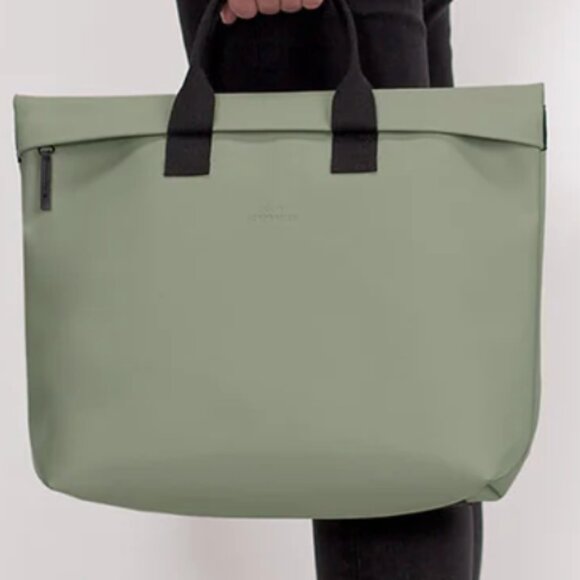 new w/out tag - Eliza Bag - Ucon Acrobatics (in vibrant sage green) main image 8